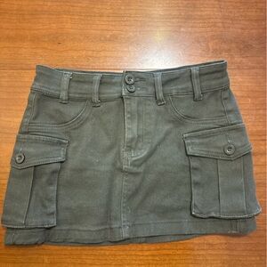 Cargo mini skirt